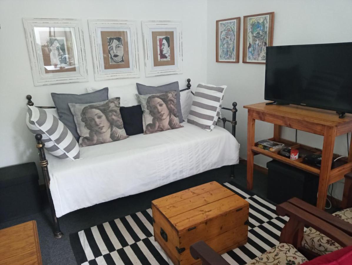 Appartamento Grace Pretoria-Noord Esterno foto