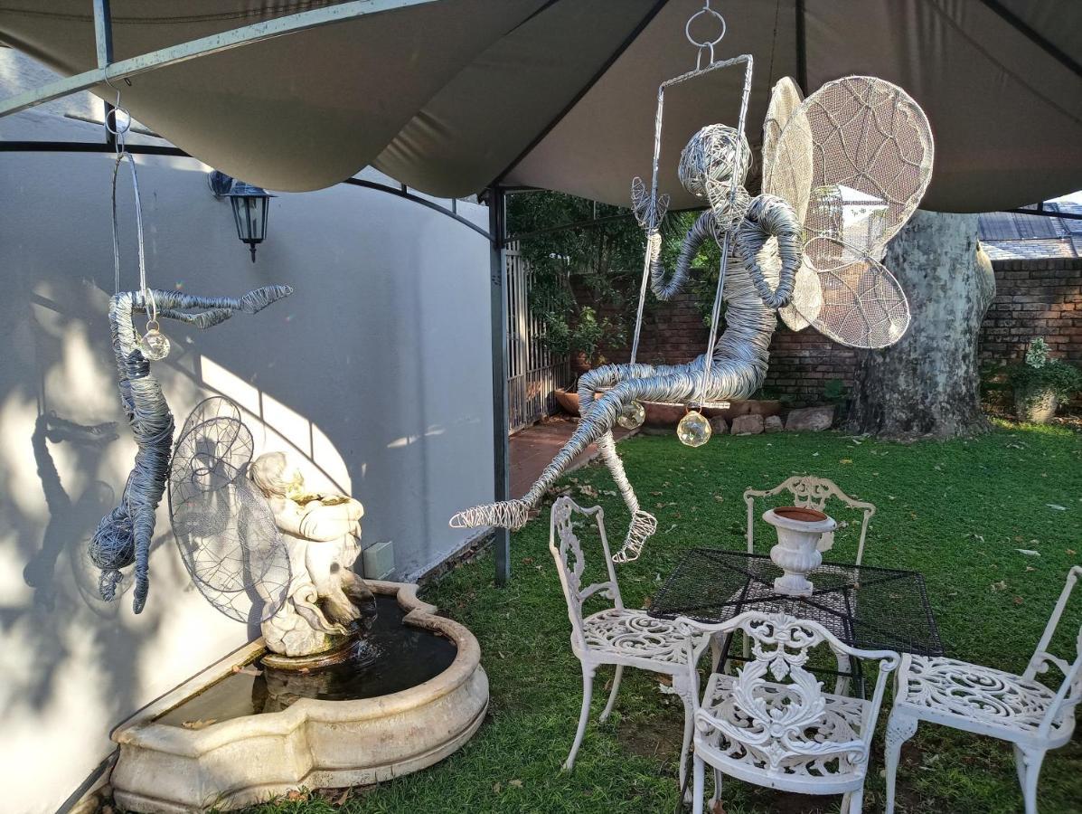Appartamento Grace Pretoria-Noord Esterno foto
